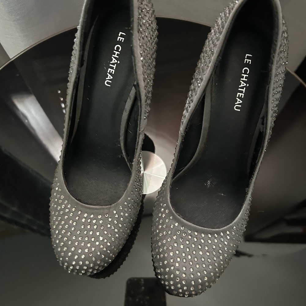 Le Chateau Women's Black Studded Heels